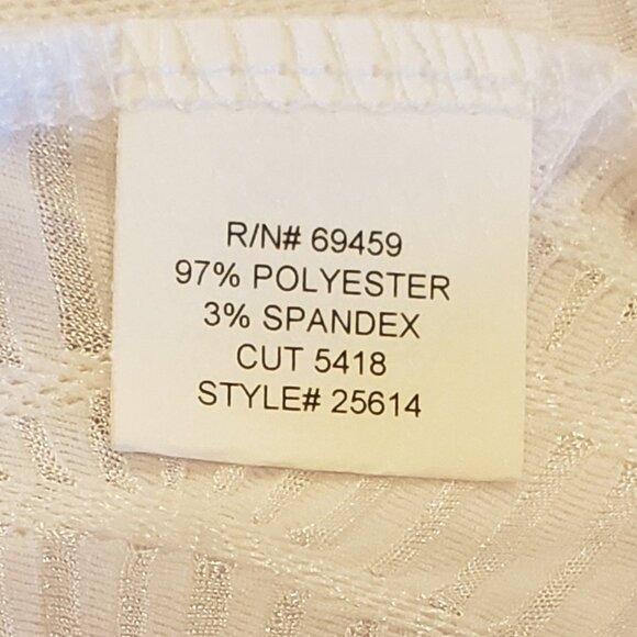 J Valdi White Hooded Bathing Suit Cover Up - Picture 8 of 9